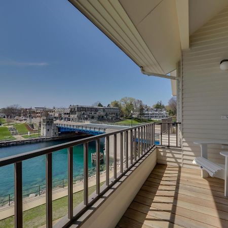 359 Edgewater Inn Charlevoix Extérieur photo